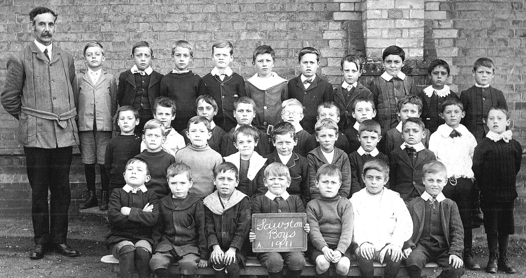 Joh Falkner schoolboys, 1911